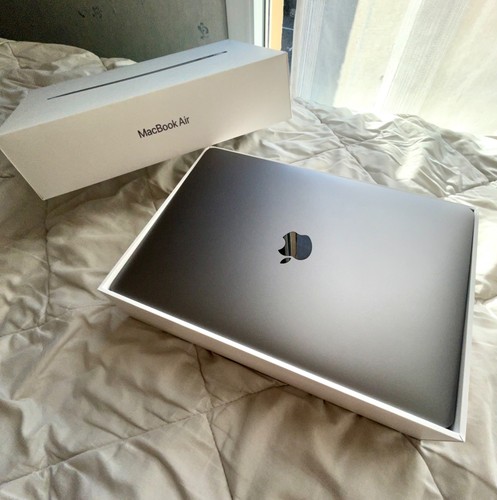 Macbook air 2020 - m1,
